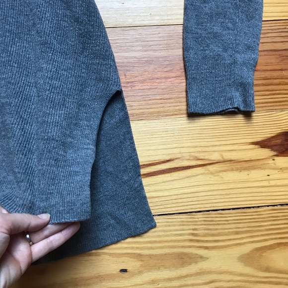 Hampshire Studio Gray Sweater, EUC, M - Picture 3 of 13